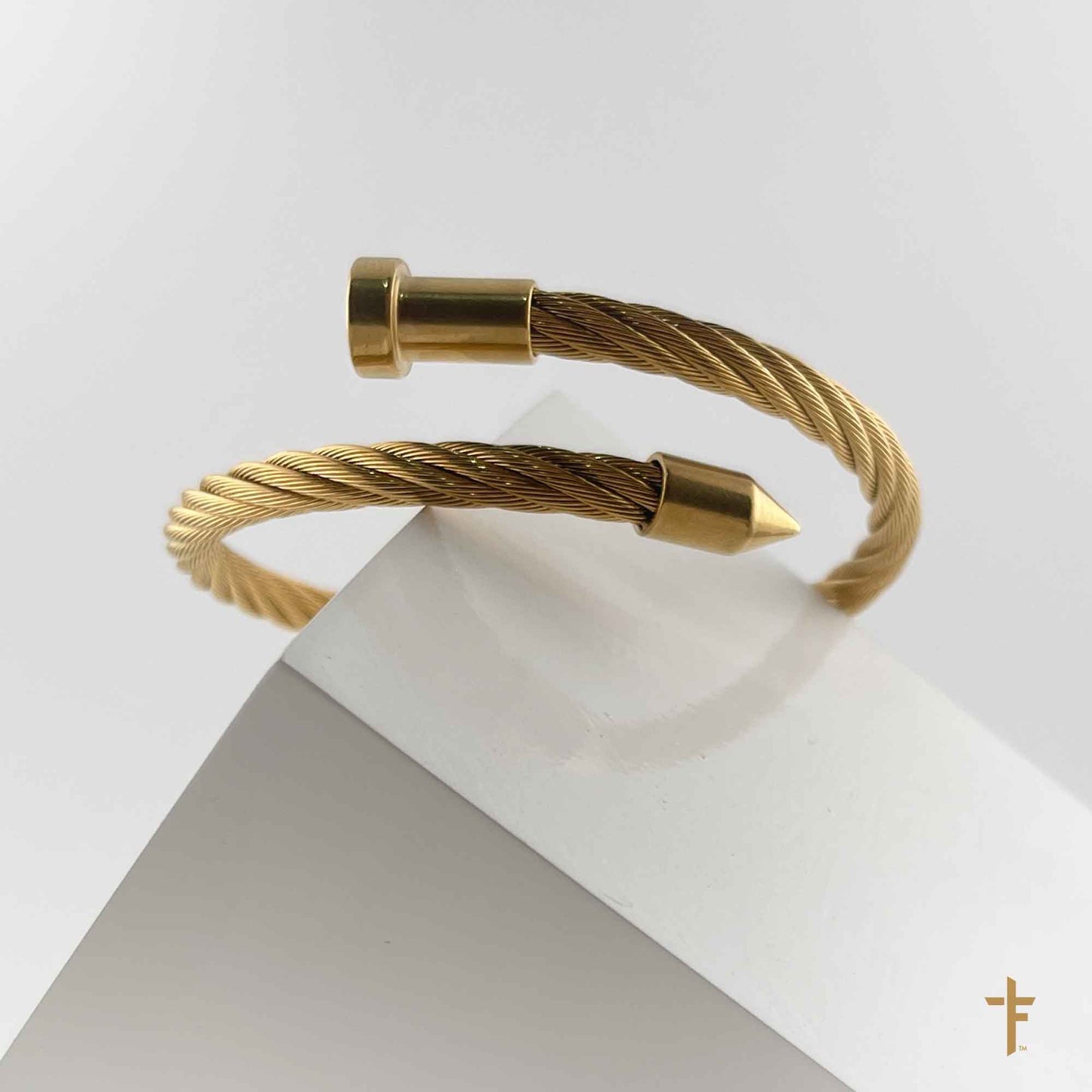Nautical Rope Bangle (Gold)